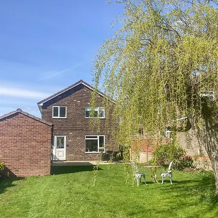 Bees Place Holiday home